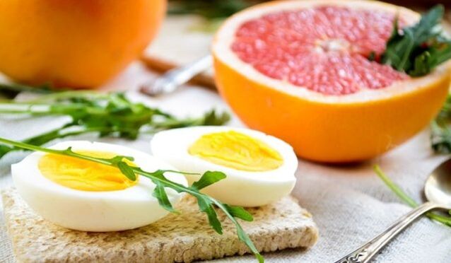 грейпфрут и яйцо для майской диеты